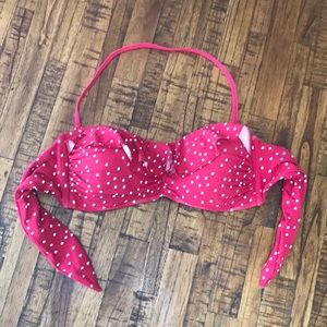 Women’s size 6 La Blanca bathing suit top